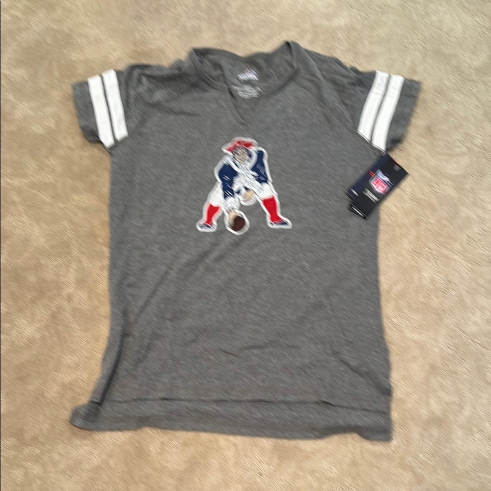 Majestic Gray Short Sleeve Tee with Retro Patriots Logo